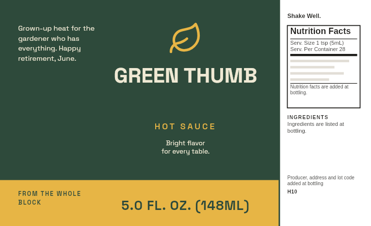 Label “Green Thumb” with a color band on a 5 oz garlic serrano hot sauce bottle